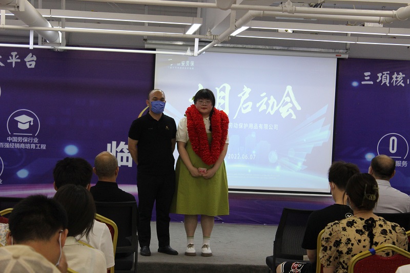 采購部.jpg 采購部.jpg